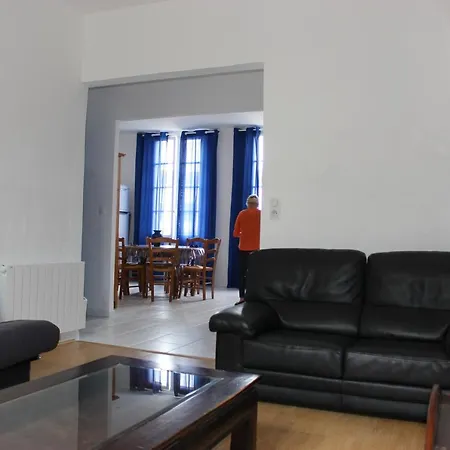 A Pied Au Coeur De * רויאן